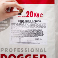 Crocchetta e etichetta DOG BAUER Senior